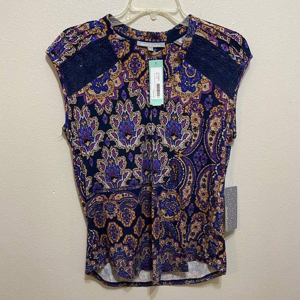 Multi colored top sent from Stitchfix